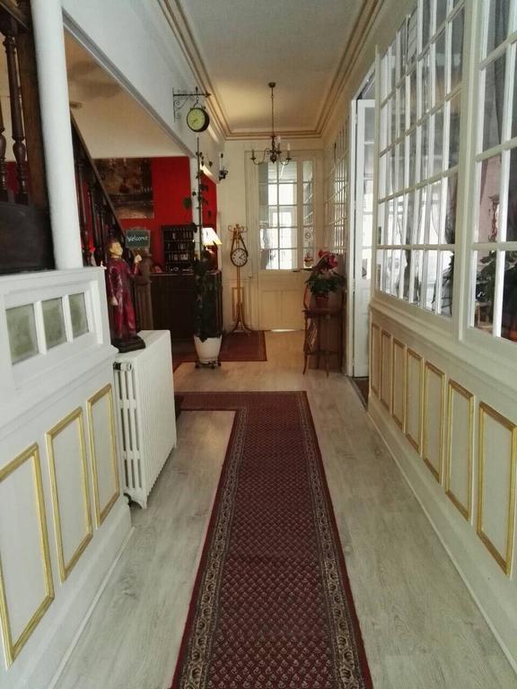 Hotel Nice Flore Vichy Exterior foto