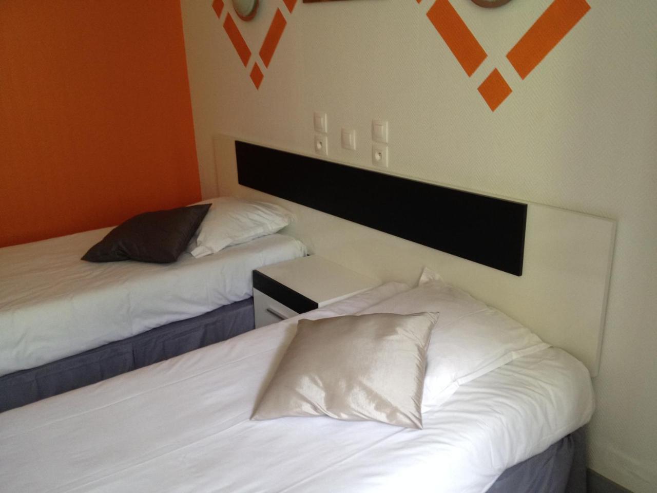 Hotel Nice Flore Vichy Exterior foto